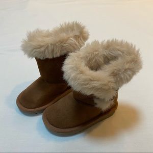 Toddler boots, size 5